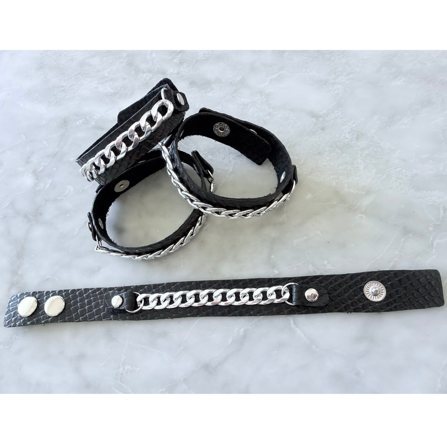 Pulsera de Cuero con Cadena Gracia I Vana