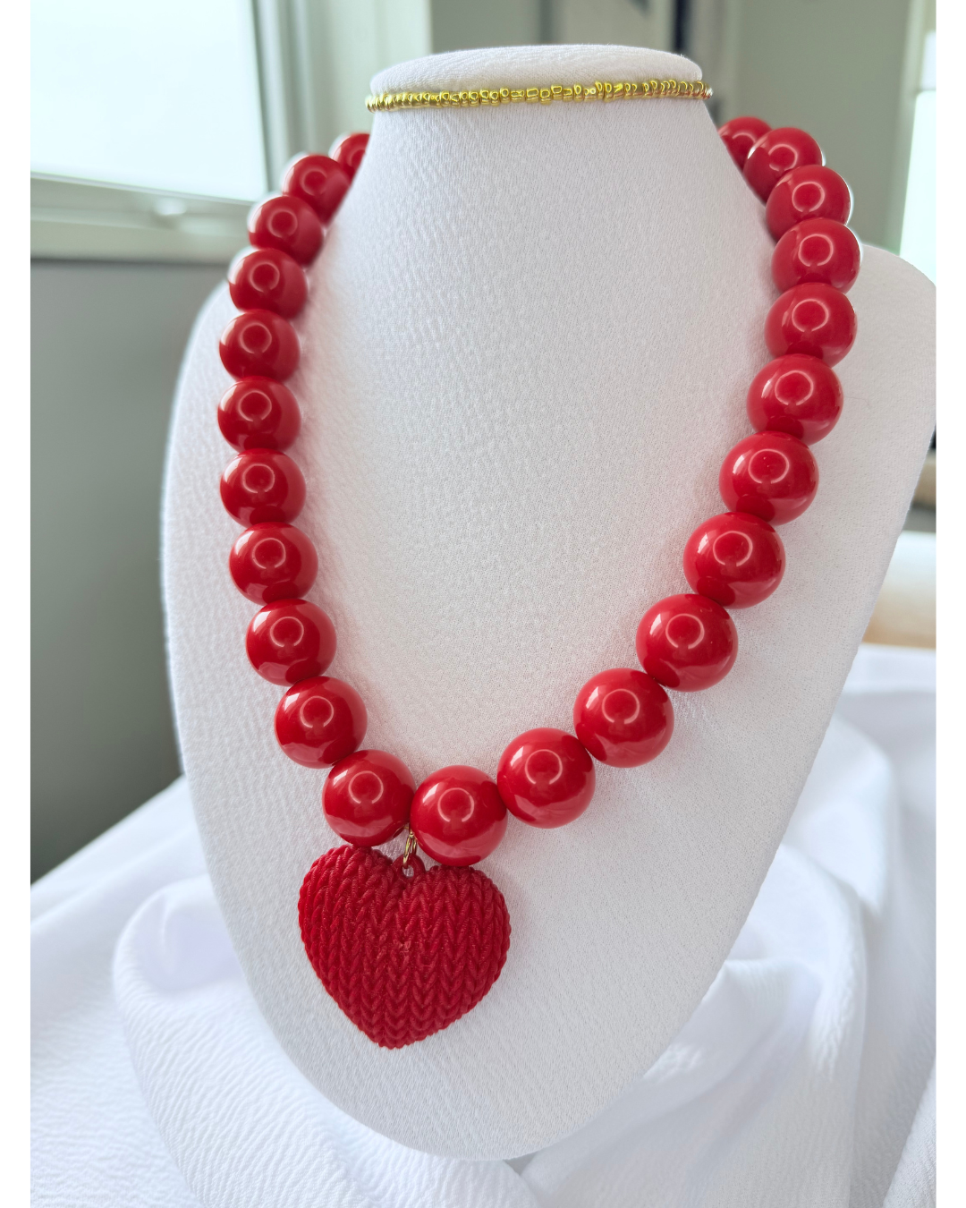 Maxi Collar Perla Rojo con Corazón