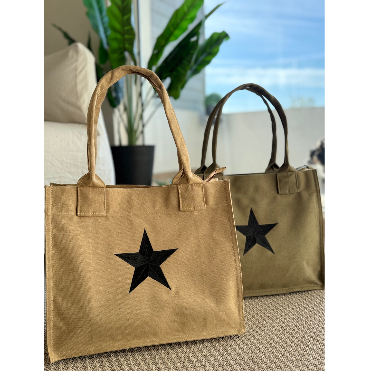 Tote Bag Café Claro Militar con estrella negra bordada 38x31 cm